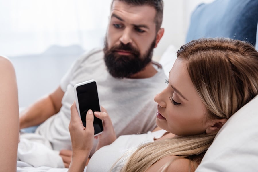 Signs Your Partner Is Cheating