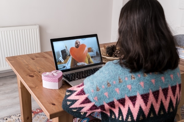 Unique Ways To Celebrate Thanksgiving This Year