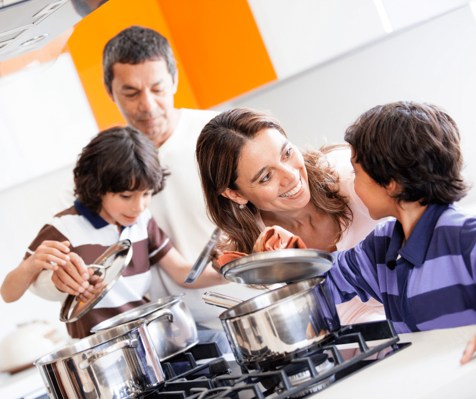 Benefits Of Eating At The Table With The Family